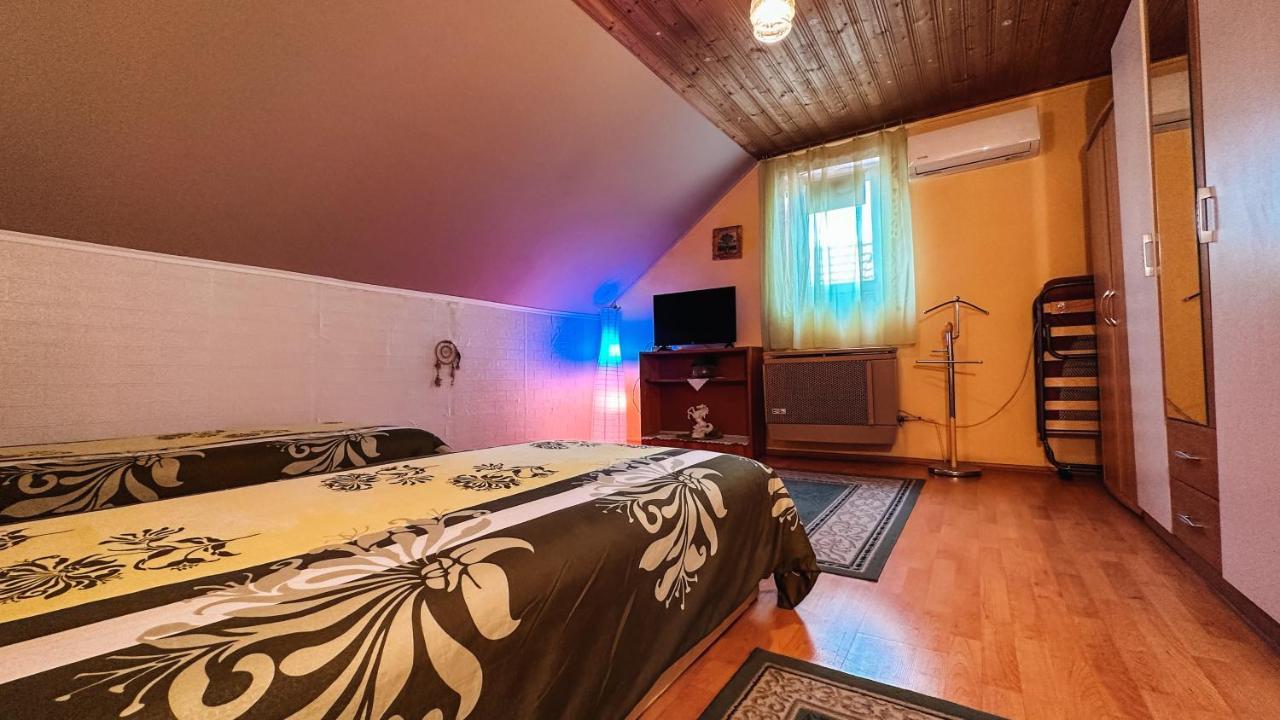 Napfeny Vendeghaz Hotel Győr Buitenkant foto